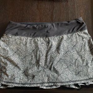 Lullemon running skirt